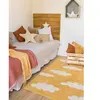Lorena Canals Tapis rectangulaire Clouds nuage jaune (120 x 160 cm)