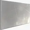 EMOB Le miroir Locelso est un miroir élégant et raffiné de couleur argentée, fabriqué à 100 % en MDF. Il mesure 130 cm de largeur, 62 ...