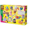 Ses Forme De Jeu Et Peindre Des Chiens Et Des Chats Avec Des Paillettes