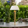 Lampe de table rechargeable tactile à LED Flaminia Zafferano - Design ...