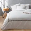 Douceur d'Intérieur Housse de couette 240x260cm + taies - 57 fils - Uni Blanc, cadre Lin - Blanc 260 x 240