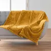 Plaid 125 x 150 cm   Flanelle Relief Unie Mini Frosty Ocre