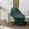 MOBILIBRICO Plaid Flanelle Embosse "Roméo" 120x150cm Vert Sapin