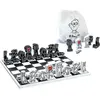 Vilac Jeu d'échecs Keith Haring, 9221