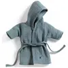 Accessoire poupée Pomea de Djeco Peignoir de bain