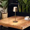 Roxi GAEVE - Tafellamp oplaadbaar - Koffie - Draadloos en Dimbaar - 27,5cm hoog - 3 lichtkleuren - Elke lichtkleur is dimbaar - Geschikt voor binnen en buiten - Nachtlamp - Waterdicht