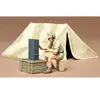 1:35 Tamiya 35074 WWII Diorama-Set Tent w/Radio & 1 Figure Plastic Modelbouwpakket