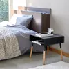 Yamazaki - Table de chevet moderne en métal et bois