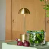 Hübsch, Lampe de table, Taten Tragbare Lampe Messingfarben