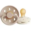 FRIGG Lot de 2 sucettes en latex Moon Cream/Croissant (0-6 mois)