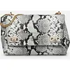 GUESS Schoudertas Katey Flap Shoulder Bag Natural Wit
