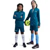 Nike kylian mbappã© academy dri-fit voetbalshort kids in de kleur groe...