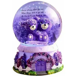 JEDBESETZT Boule à Neige Musicale LED - Boule de Cristal Ours Violet avec Base en Résine, Cadeau Parfait pour Mariage, Noël et Anniversaire pas cher