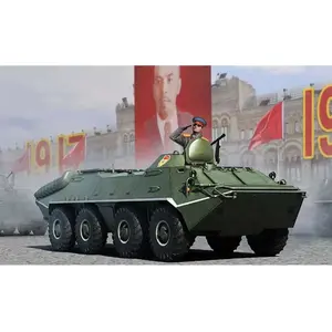 Trumpeter 01590 Russian BTR-70 APC early version pas cher