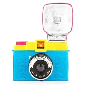 Lomography Diana F+ Package - CMYK pas cher
