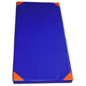 Softee Tapis De Saut En Hauteur Densité 25 Avec Housse Ignifugée Coins Et Poignées pas cher