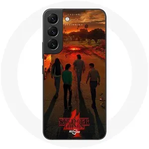 Coque pour Samsung Galaxy S21 FE Stranger Things Saison 4 Affiche Art Equipages de la Nouvelle Théorie Maniacase pas cher