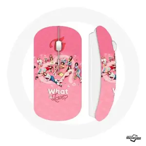 Souris Sans Fil TWICE Logo Rouge Affiche What Is Love Maniacase pas cher