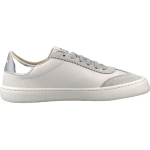 Baskets effet cuir et fantaisie femme Victoria Olmo Barefoot pas cher