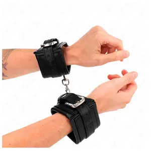 Kink - Rhinestone Buckle Wrist Restraints Black Adjustable 25-32 Cm X ... pas cher