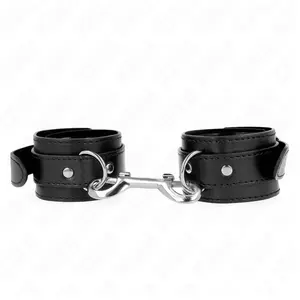 Kink - Wrist Restraints-Single Rivet Row Black Adjustable 17-28 Cm X 5...