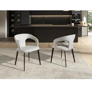 Angel Cerdá   Chaise de salle à manger tapissée en tissu blanc cassé  ... pas cher