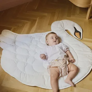 Tapis d'éveil bébé Cygne (100 x 110 cm) pas cher
