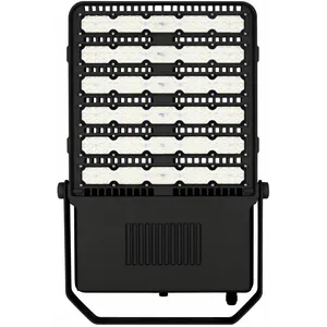 BENEITO FAURE Projecteur led haute puissance 300W 4000K et 39000 lumen IP65 pour usage sportif pas cher