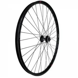Roue de vélo Mach1 D. Maxx 36H - BL-43F 9x100 V-Brake - MACH1 - Vélo sur route - Aluminium noir