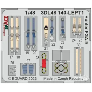 Eduard Hunter FGA.9 SPACE 1/48 AIRFIX pas cher