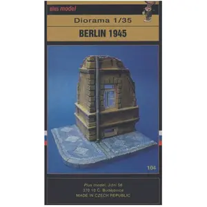 Plus Model Diorama de Berlin 1945 pas cher