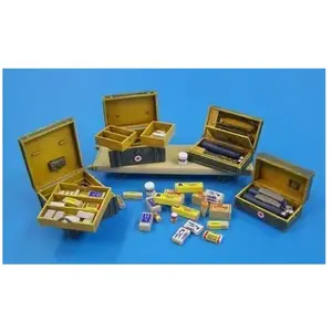 Plus Model French medical set pas cher