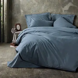 L'essentiel Parure de lit - 1 housse de couette 140 x 200cm + 1 taies doreiller 60 x 60 cm - 100% coton renforcé - Anthracite pas cher