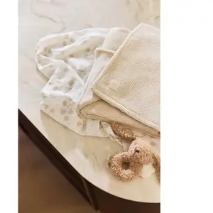 Jollein Couverture en polaire Basic Knit Oatmeal (75 x 100 cm) pas cher