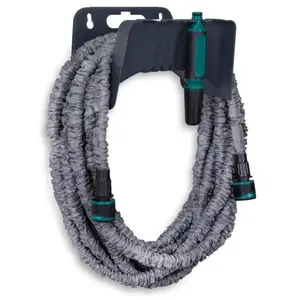 VONROC Tuyau d'arrosage flexible 30m   Support de tuyau, buse et raccords de tuyau inclusVendu parbol