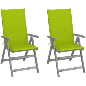 vidaXL Chaises inclinables de jardin 2 pcs avec coussins Bois d'acacia pas cher