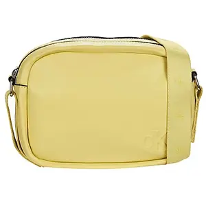 Schoudertas Calvin Klein Jeans ULTRALIGHT DBLZIPCAMERABAG21 PU Geel pas cher