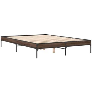 vidaXL Cadre de lit chêne marron 140x200 cm bois d'ingénierie et métal pas cher