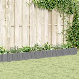 vidaXL Jardinière avec piquets gris clair 362,5x42,5x28,5 cm PP pas cher