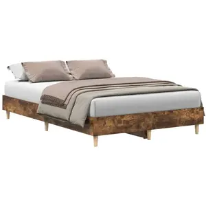 vidaXL Cadre de lit sans matelas chêne fumé 140x190 cm bois ingénierie pas cher