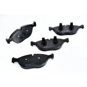 LPR Plaquettes de frein X4 pour BENTLEY: Azure, Arrnage, Continental & AUDI: RS4, TT, A8 & MERCEDES-BENZ: Classe E, Classe CLK, Classe C (Ref: 05P881)Vendu paroscaro