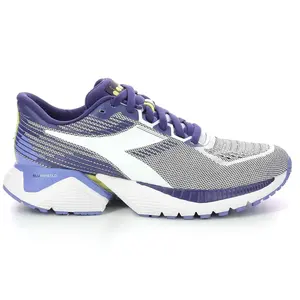 Diadora Sportswear Chaussures De Running Mythos Blushield Vigore pas cher