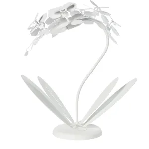 Petite lampe de table Orchidea 38x20x57 cm en fer découpé au laser Des... pas cher