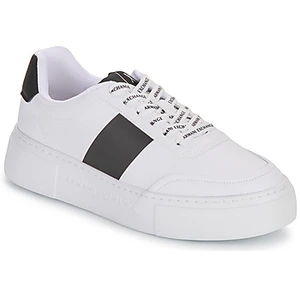 Baskets basses Armani Exchange XDX134 femme pas cher