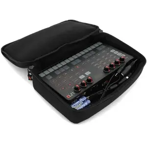 IK Multimedia UNO Synth Travel Case pas cher