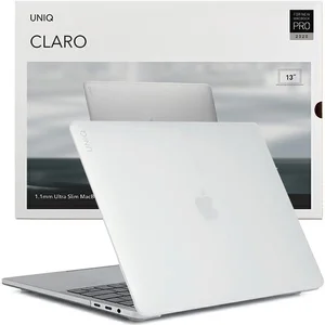 Uniq Housse Husk Pro Claro Macbook 13 (2020) Mat Transparent (108640) pas cher