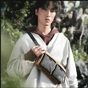Skinarma Coque De Téléphone Crossbody Jager pas cher