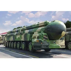 HobbyBoss Modelbouwpakket Militaire voertuigen - 82963 Dongfeng-41 - DF-41 ICBM - Grond Raket Plastic - 1:72 - Modelbouw