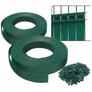 Kit de lamelles occultantes PVC VOUNOT - Brise vue 150m x 4.7cm avec 300 clips VertVendu parcdiscount