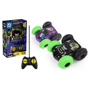 Voiture radiocommandée Turbo Challenge Flip Batman vs Joker Reverse 16 cm pas cher